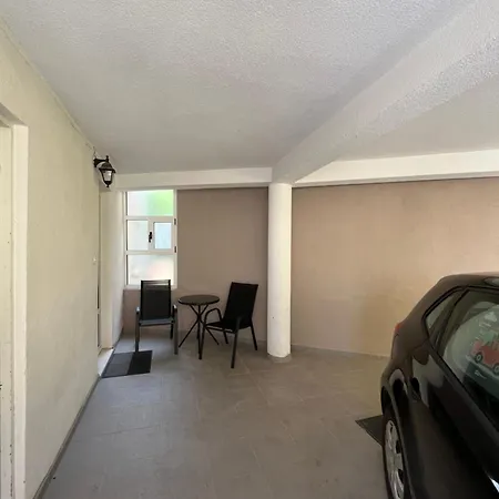 Jugo Apartment